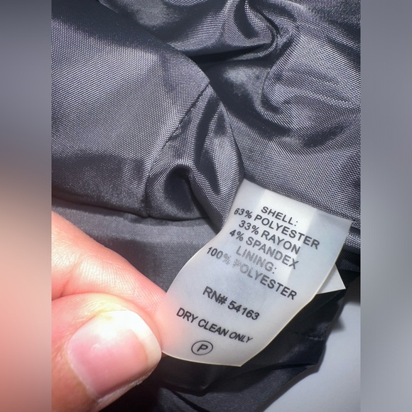 Calvin Klein size 8 PETITE dress with belt. - Picture 5 of 8